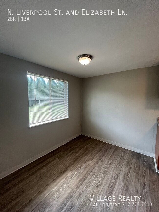 Building Photo - 65 N Liverpool St