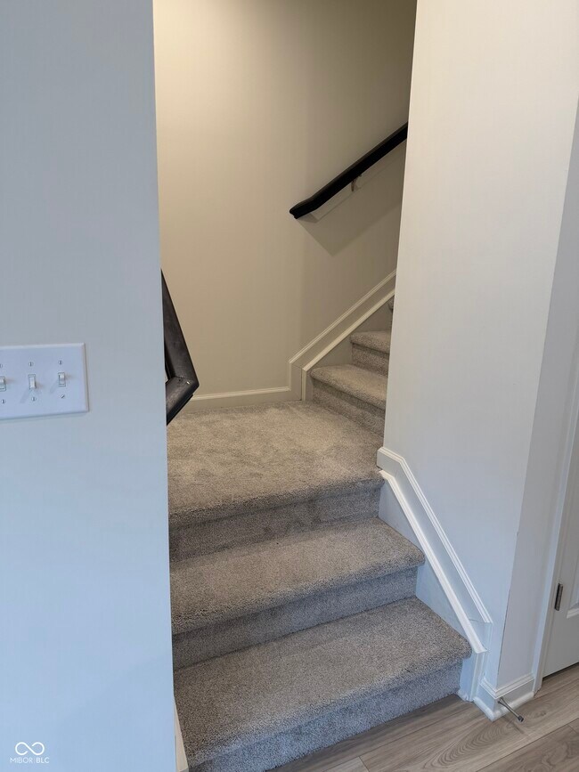 Building Photo - 14517 Pomona Ln