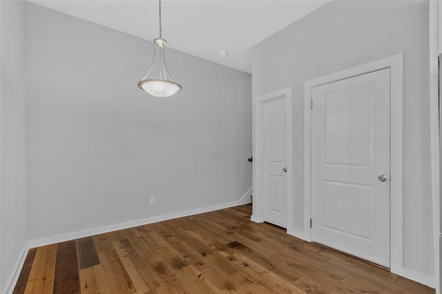 Building Photo - 5979 Rivendell Dr