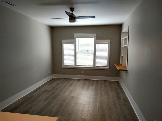 Building Photo - 4088 Biltmore Ave