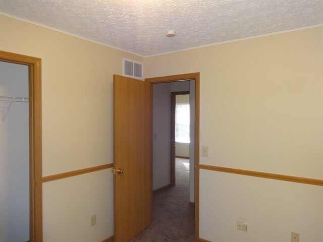 Building Photo - 4242 Honey Bee Ct