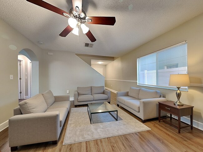 Building Photo - 774 Burlwood St