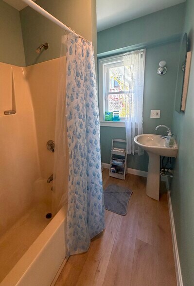 Shared Spaces - 104R Homes Ave