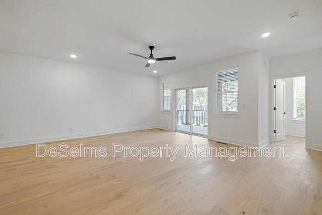Building Photo - 337 Sophia Rain Dr