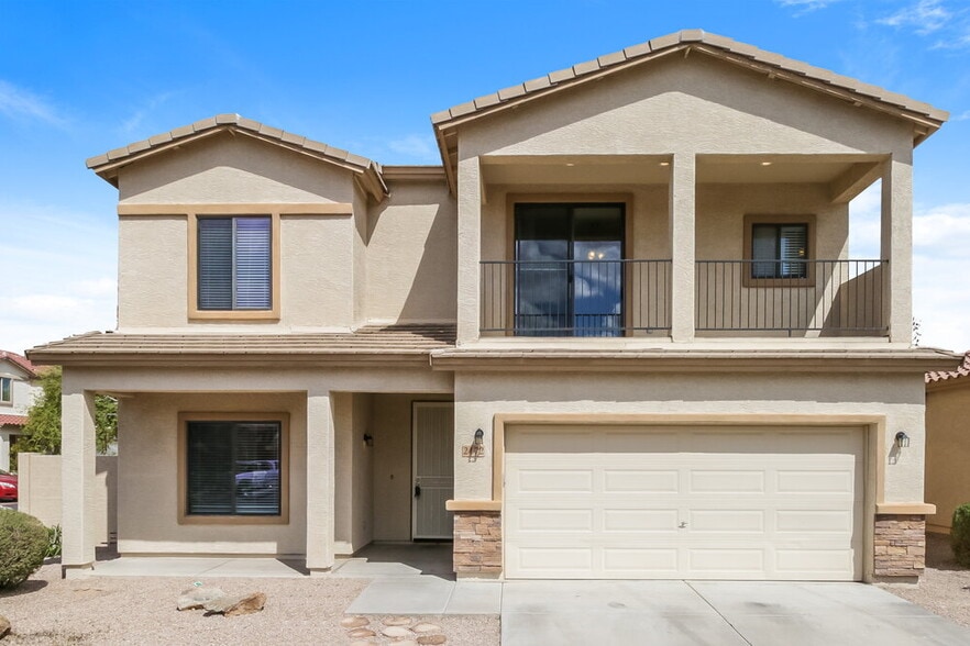 Primary Photo - 2172 E Pima Ave
