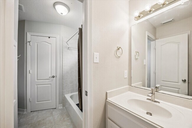 Building Photo - 5626 Brennan Ridge Ln