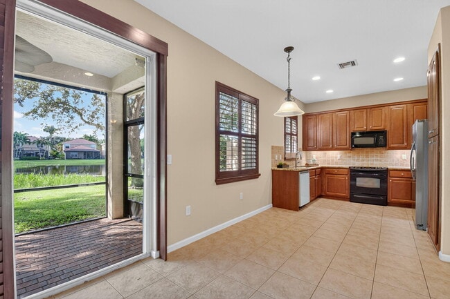 Building Photo - 7896 Picklewood Park Dr