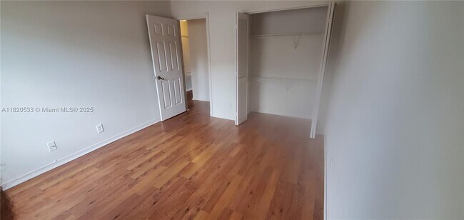 Building Photo - 3937 NW 122nd Terrace