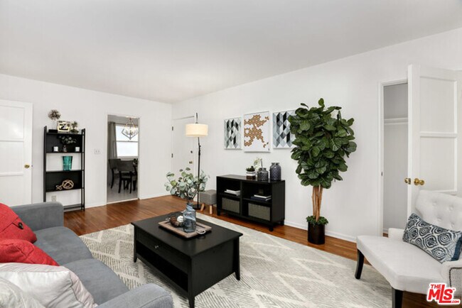 Building Photo - 2427 S Centinela Ave