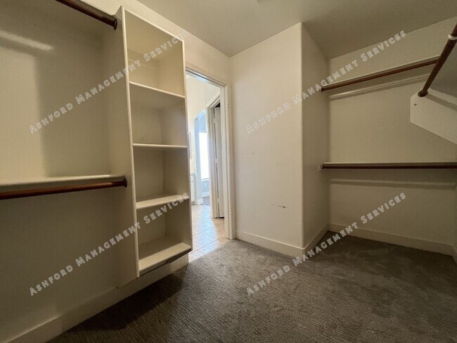 Building Photo - 16261 N 91st Dr