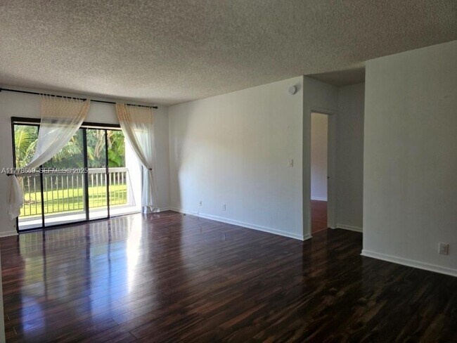 Building Photo - 1301 NE 7th St