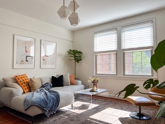 Building Photo - 6718 3rd St NW