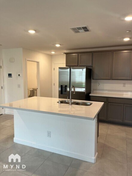 Building Photo - 3534 Alpheus River Ave