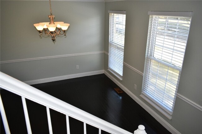 Building Photo - 16407 Westglen Farms Dr