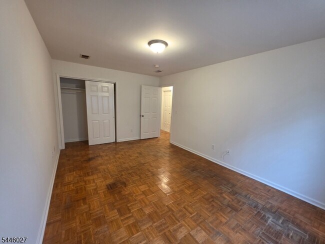 Building Photo - 1025 Lafayette St