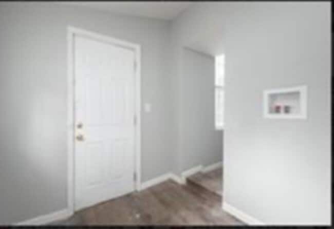 Building Photo - 3 Bedroom Home for Rent