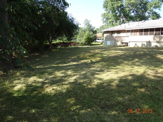 Building Photo - 152 Kendrick Ct