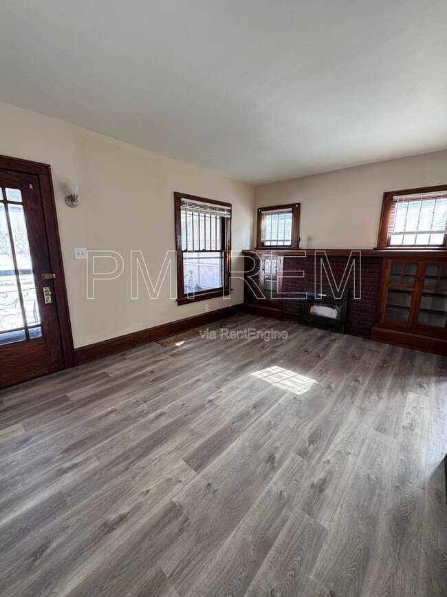 Building Photo - 1023 Harrison Ave SW