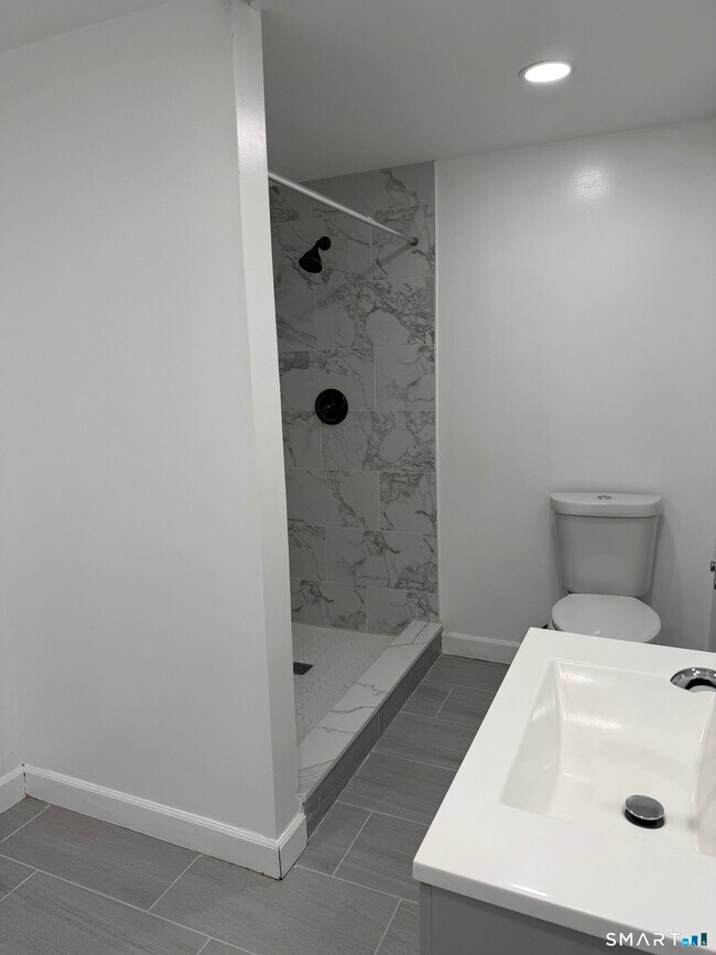 Building Photo - 96 Neill Dr