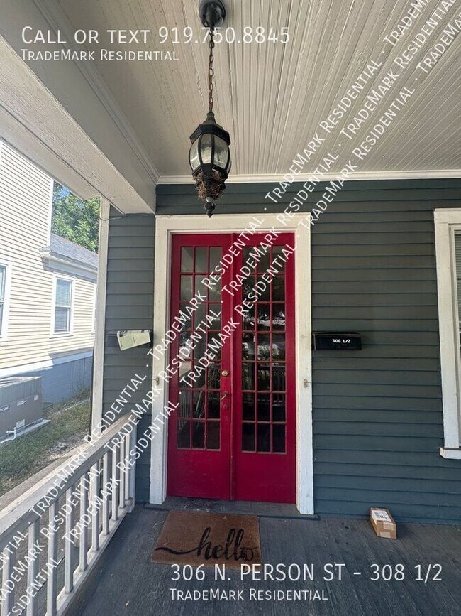 Building Photo - 306 N Person St