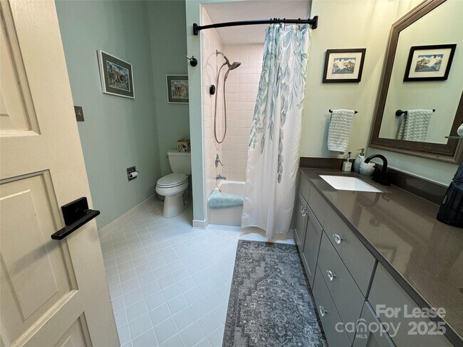 Building Photo - 210 Hargett Ct