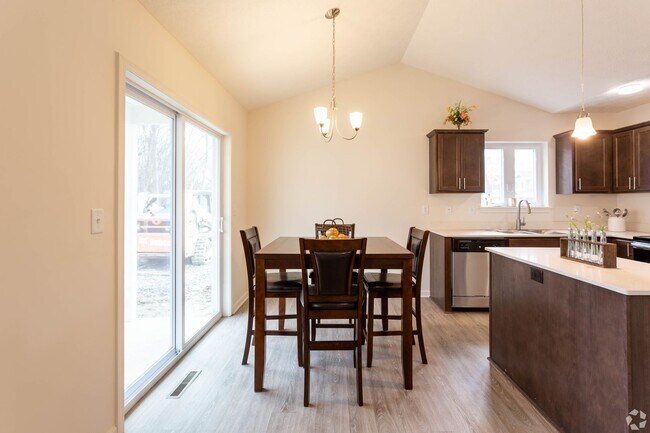 Building Photo - 356 Gourin Way