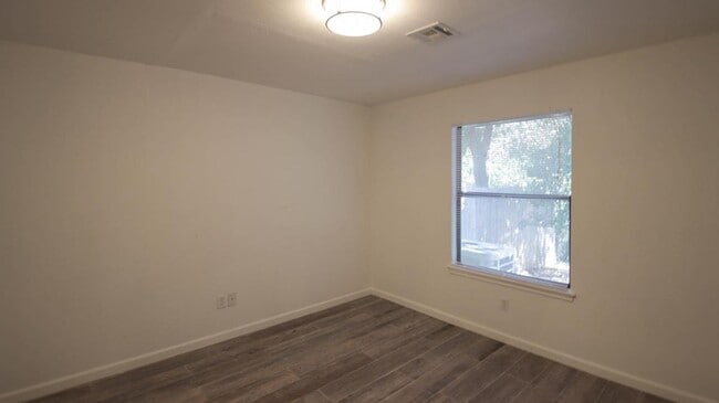 Building Photo - 3804 Summer Cloud Dr