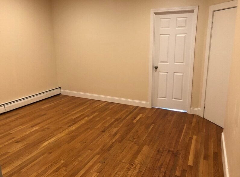 Building Photo - 883 Harrison Ave