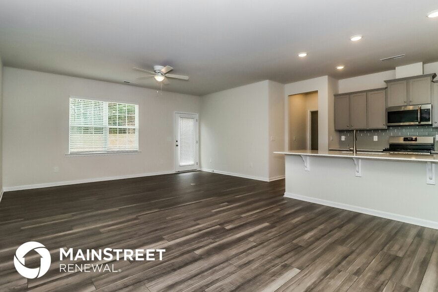 Building Photo - 140 White Apple Wy