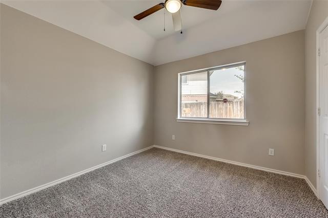 Building Photo - 1811 Creekpark Trail