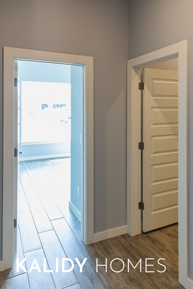 Building Photo - 512 Remington Ave