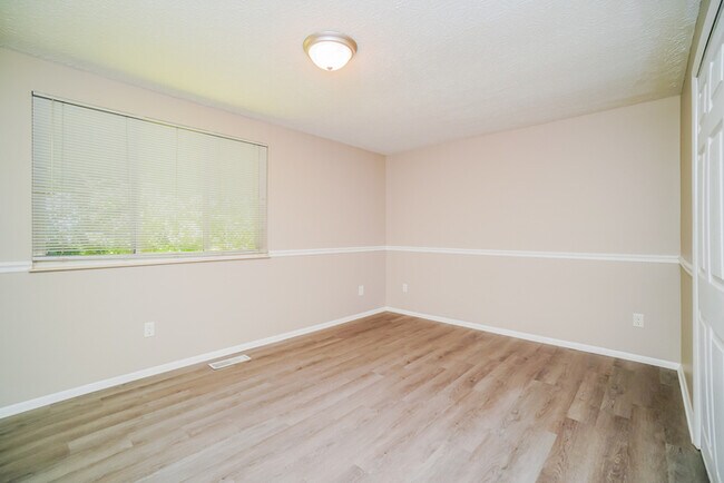 Building Photo - Beautiful 4 Bedroom Home in Columbus, OH