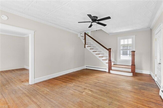 Building Photo - 149 Beach Rd