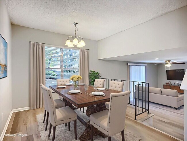 Building Photo - 632 Ephrata Dr