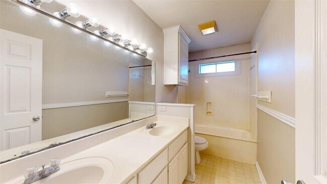 Building Photo - 235 Stuttgart Cir