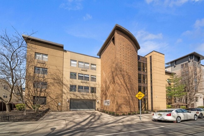 Building Photo - 5711 Jefferson St