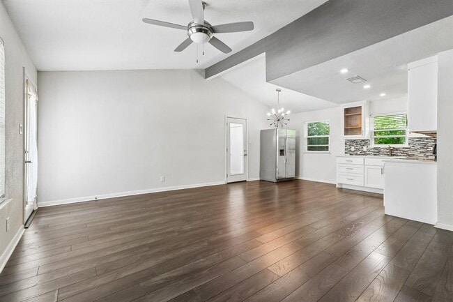 Building Photo - 4523 Avenue H