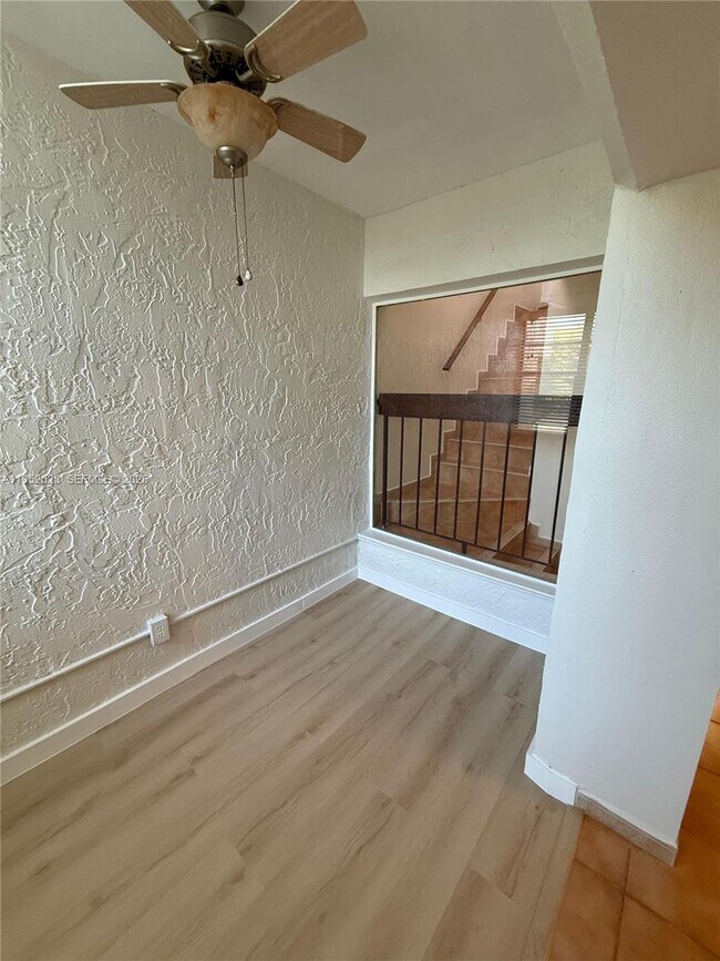 Building Photo - 10641 SW 108th Ave