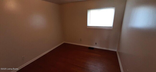 Building Photo - 408 N Clark Blvd