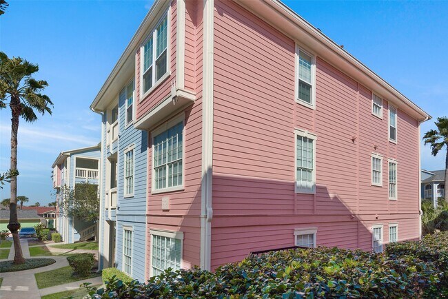 Building Photo - 7000 Seawall Blvd