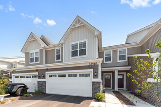 Building Photo - 16515 Golden Vly Ln