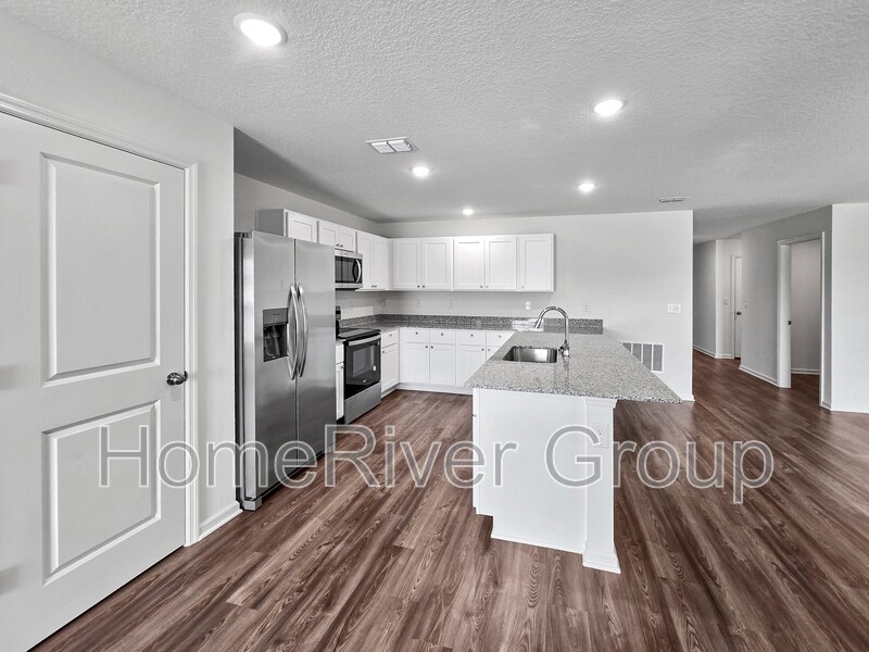 Building Photo - 12965 SE 53rd Ave