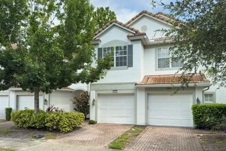 Building Photo - 7119 Showcase Ln