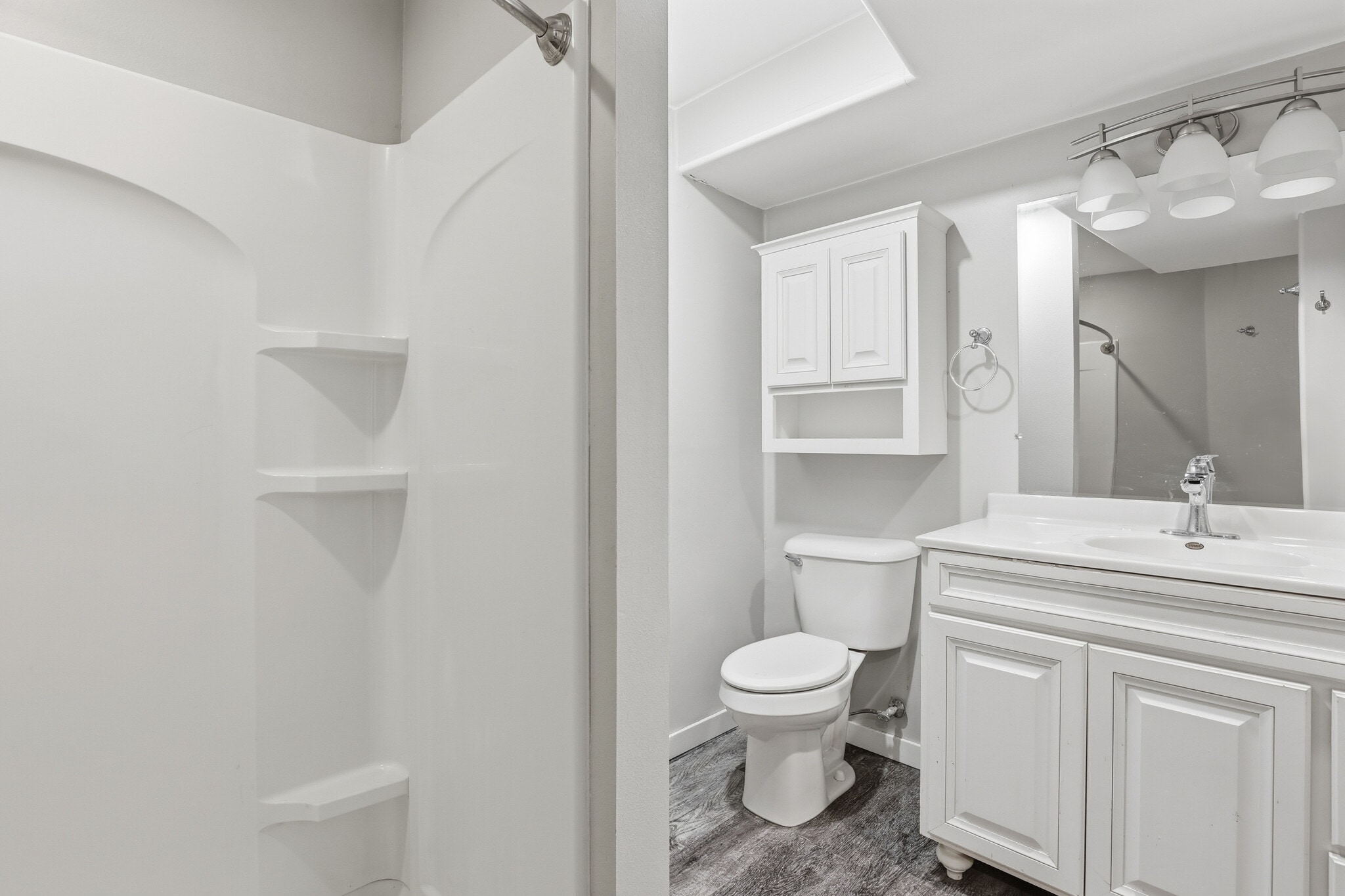 Building Photo - 1731 Sharp Dr