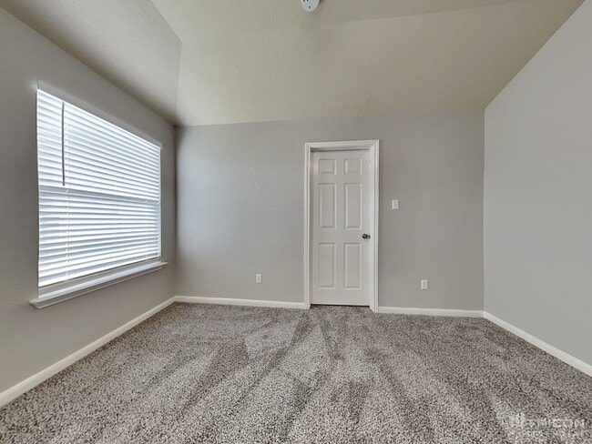 Building Photo - 210 Teron Dr