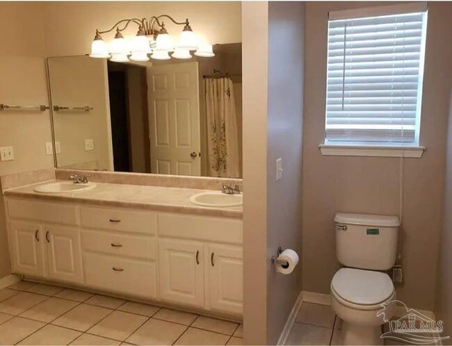 Building Photo - 1007 W Government St