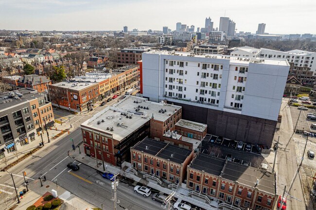 Building Photo - Fully Furnished 1 Bedroom in the heart of Short North!