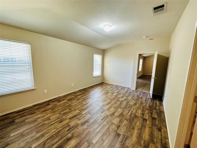 Building Photo - 3402 Yogi Berra Way
