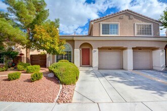 Building Photo - Renovated and Modern. This fantastic 2br in a gated community in Silverado Ranch has all the amen...
