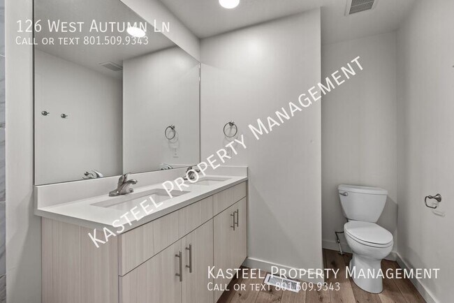 Building Photo - 126 W Autumn Ln